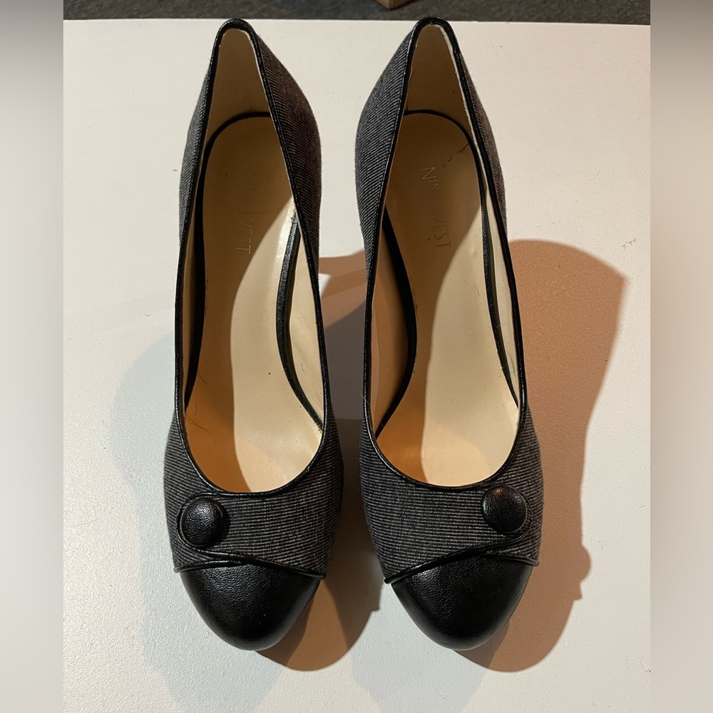 Nine West 3.25” gray @ black fabric heels with buttons